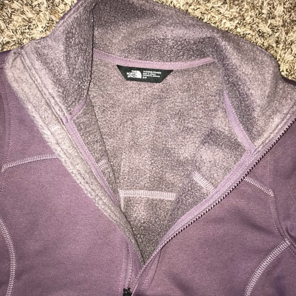 North Face Fleece Jacket - Picture 2 of 2